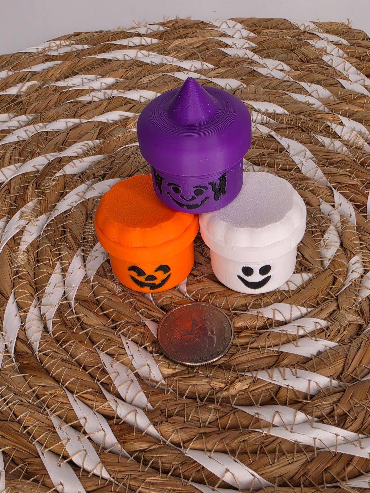 Happy Meal Style Bucket Clicker Keychain