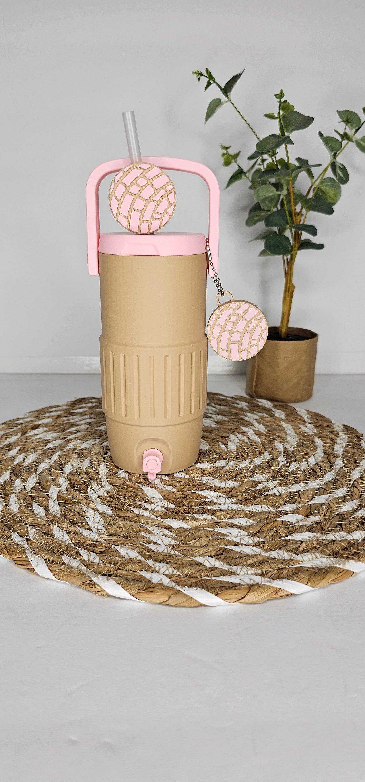 Concha Drink Accessory Set for Slim Cans